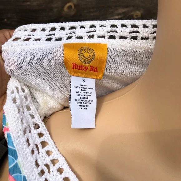 🔴 Ruby Rd top - Picture 4 of 6